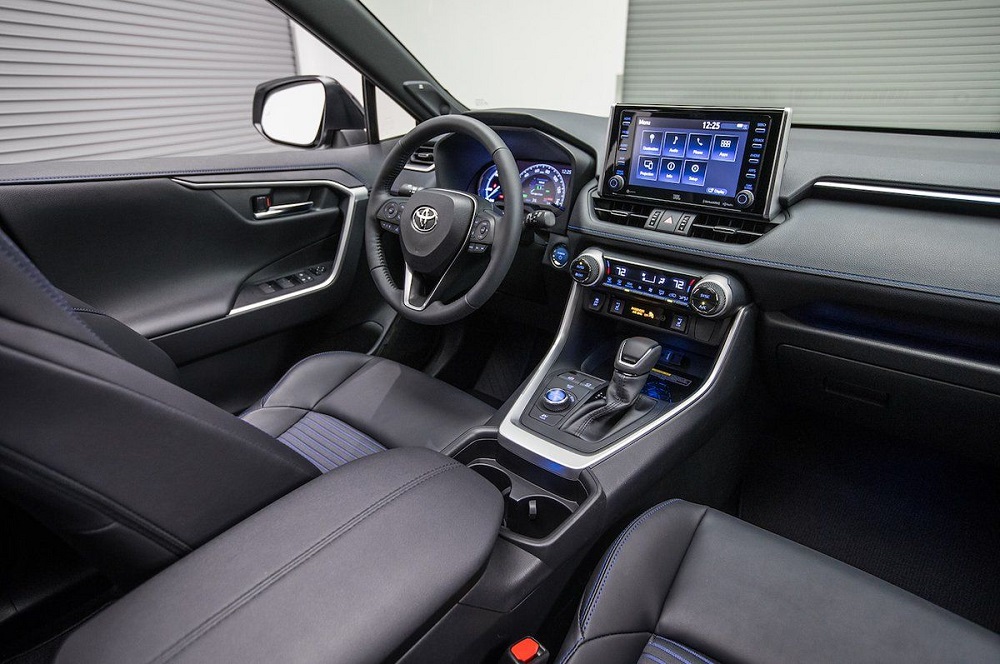 Toyota RAV4 выставка